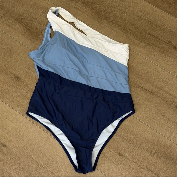 unbranded Other - Blue Cream Striped Women size Large One Shoulder One Piece Swimsuit No brand tag